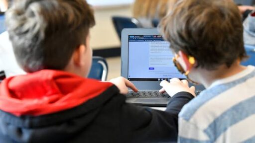 ChatGPT for Students guide covering AI study assistance, homework help, research, exam preparation, note-taking, writing, coding, and productivity.
